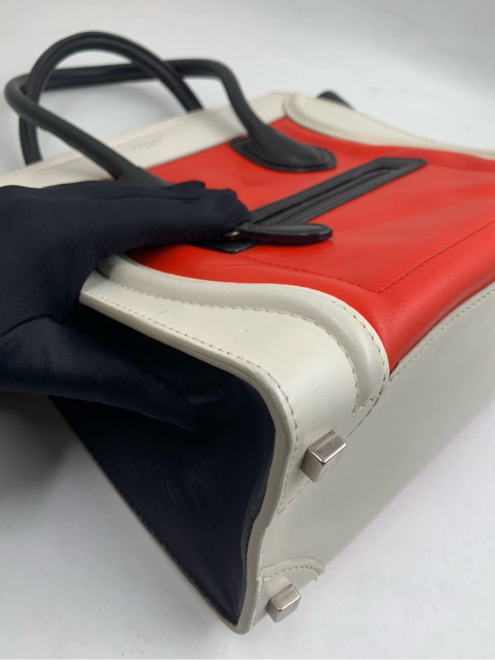 ❤️🖤  CELINE Nano Luggage Tote 🖤❤️
Iconic Tri-Color Smooth Leather - Picture 8 of 12